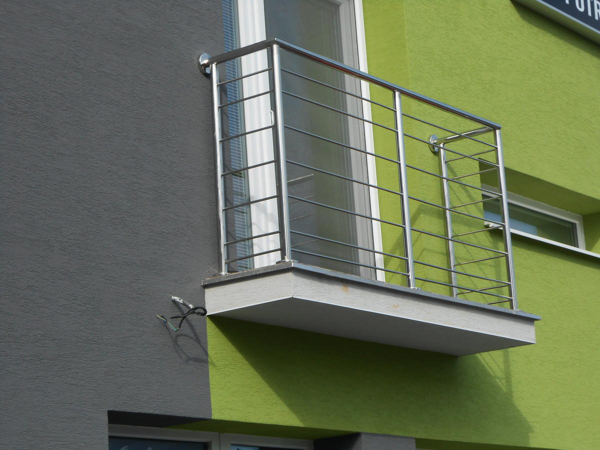 Nerezové zábradlie balkón